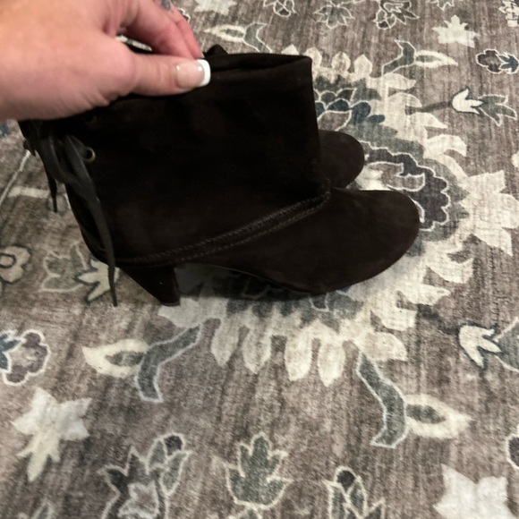 Chocolate Brown Suede Lace-Up Foldover Heeled Ankle Boots Y2K Witchy Pointed Toe - Picture 6 of 6